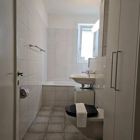 Downtown Dream 3 5br With Balcony And Style Ba21 *