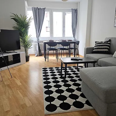 Holiday home Downtown Dream 3 5Br With Balcony And Style Ba21