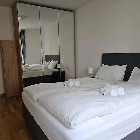 Downtown Dream 3 5br With Balcony And Style Ba21