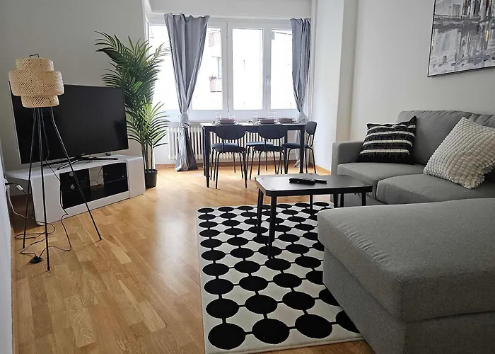 Semesterbostad Downtown Dream 3 5br With Balcony And Style Ba21